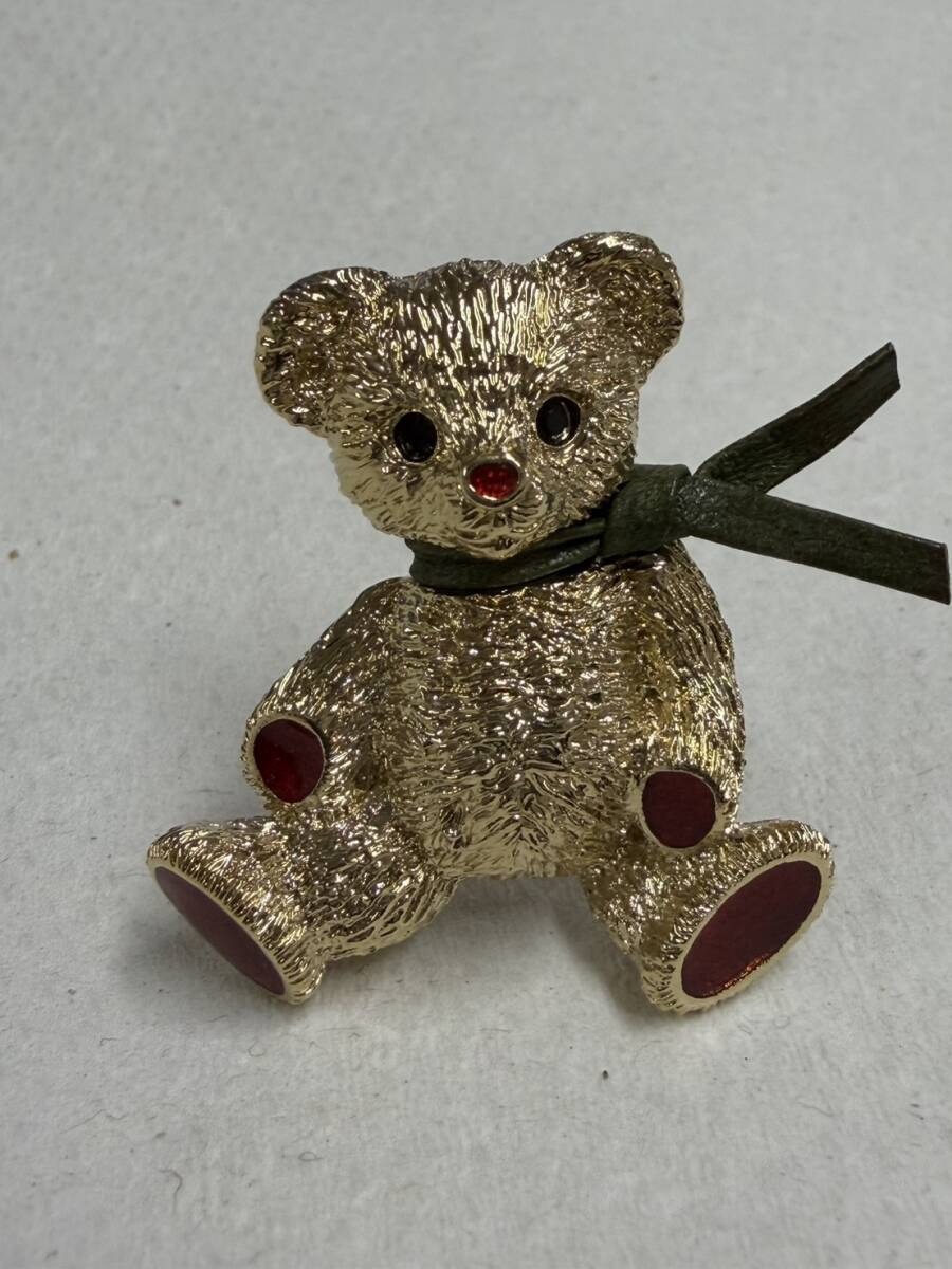 バーバリー ブローチの値段と価格推移は？｜13件の売買データから