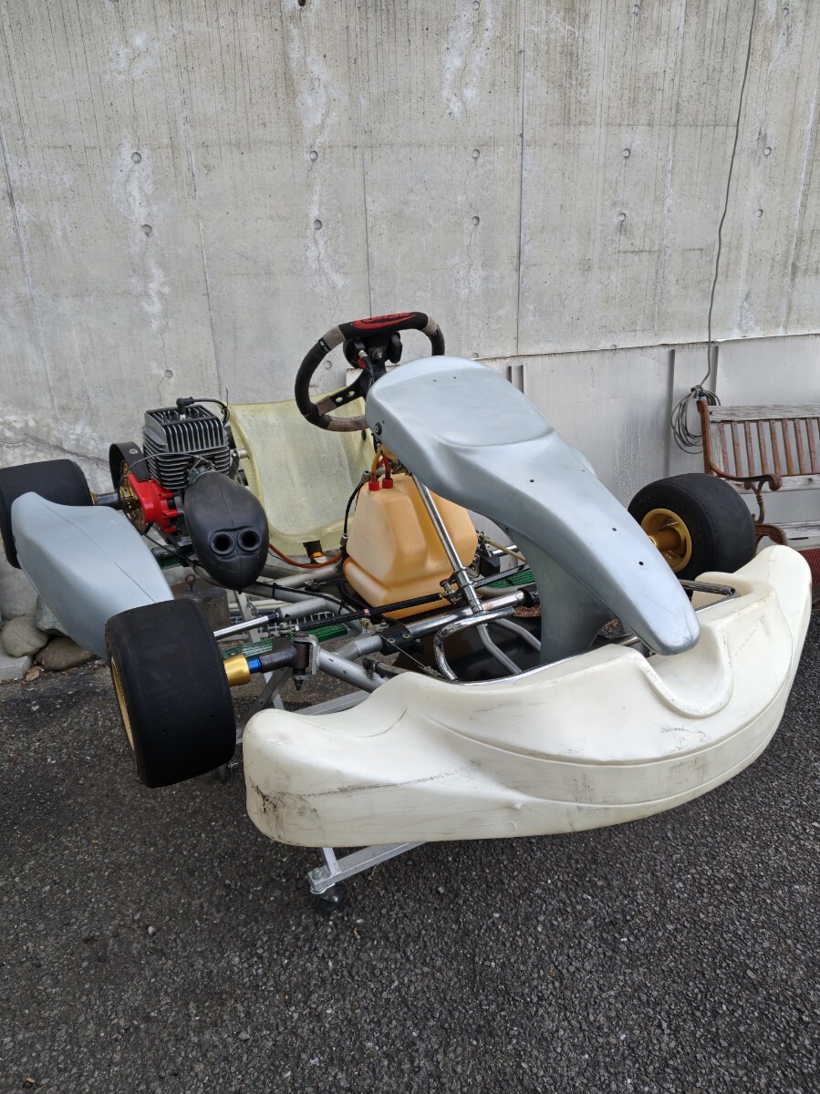 Yahoo!オークション -車体(レーシングカート)の落札相場・落札価格