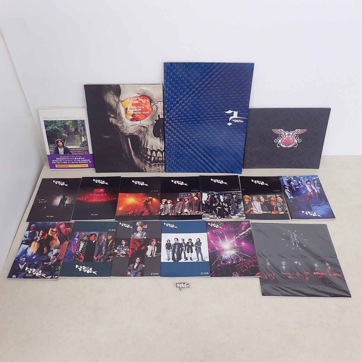 Yahoo!オークション -「buck-tick パンフ」の落札相場・落札価格