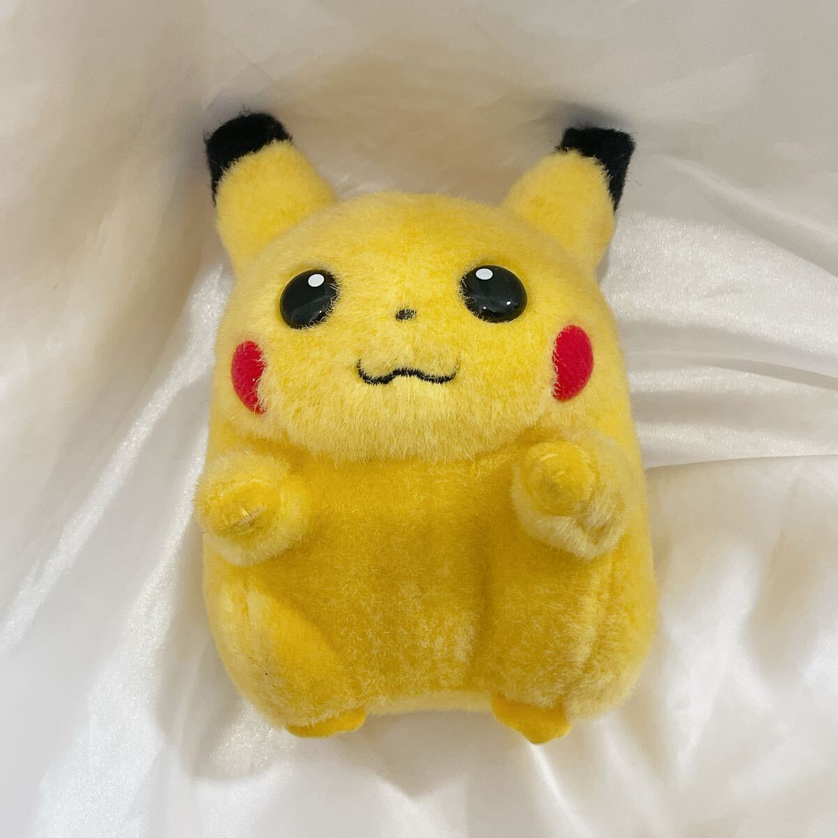 Yahoo!オークション -「tomy ぬいぐるみ ピカチュウ 初期」の落札相場