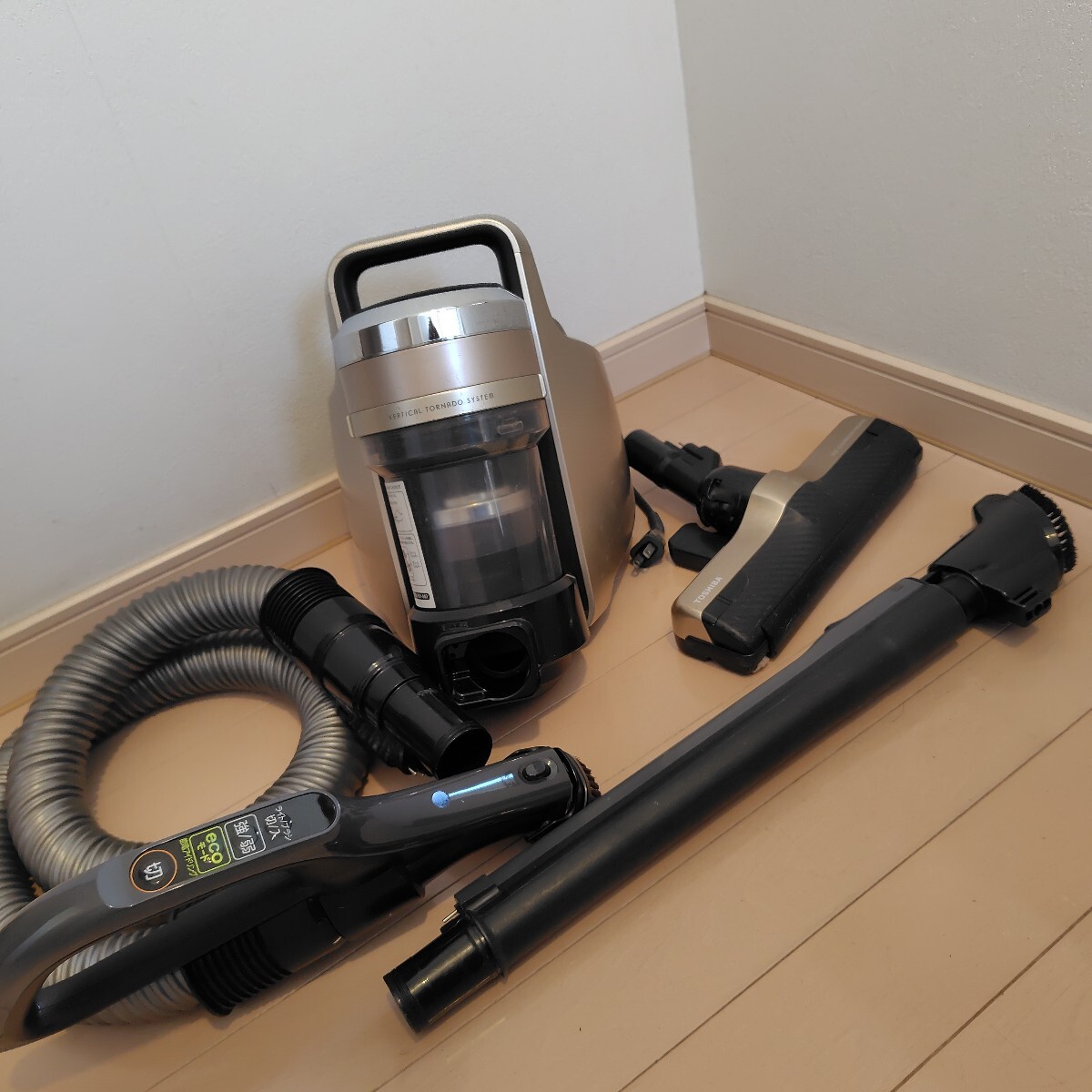 Yahoo!オークション -「東芝 掃除機 vc-js4000」(東芝) (サイクロン