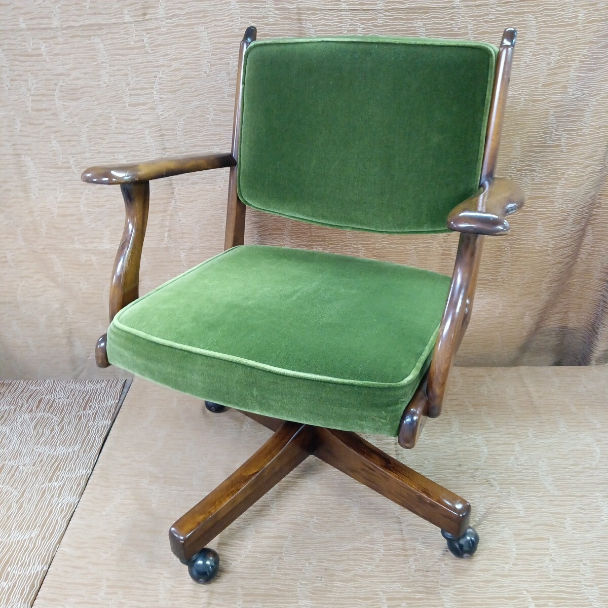 Yahoo!オークション -「カリモク コロニアル デスクチェア」の落札相場