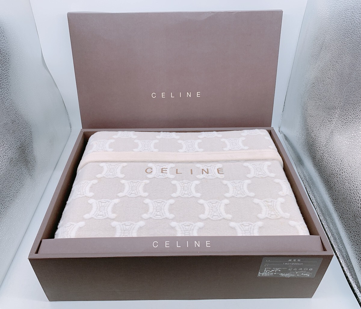 Yahoo!オークション -「セリーヌ 綿毛布」の落札相場・落札価格