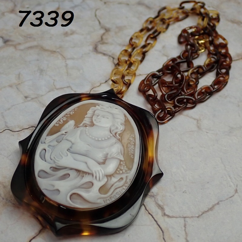 Yahoo!オークション -「カメオブローチ18k」の落札相場・落札価格