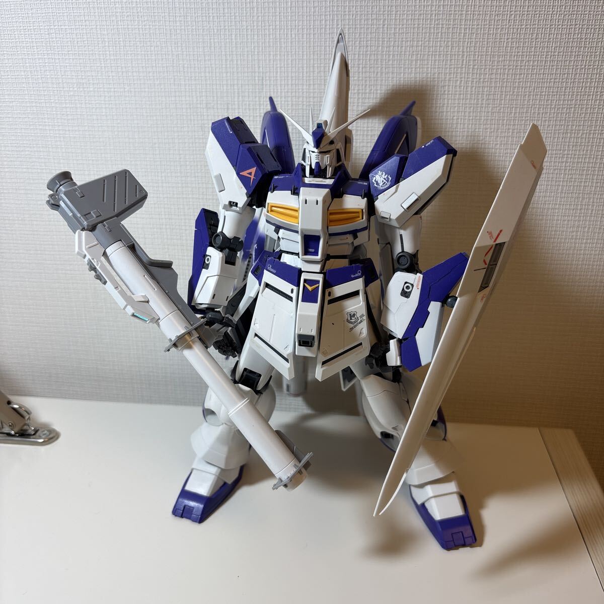 Yahoo!オークション -「mg hi-νガンダム 完成品」の落札相場・落札価格