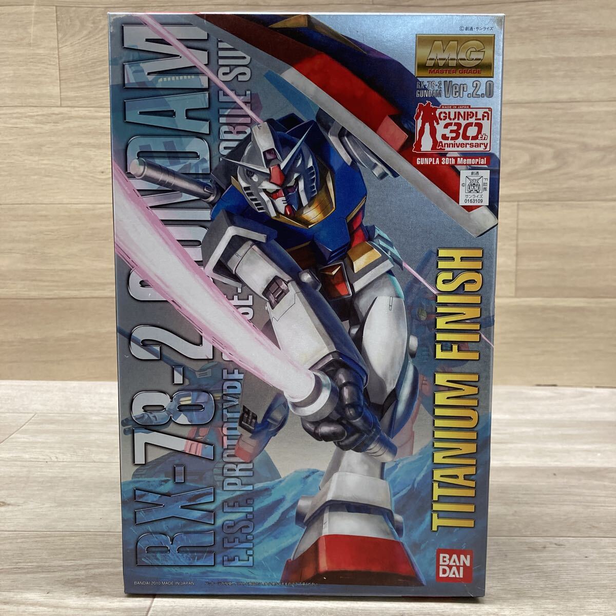 Yahoo!オークション -「mg rx-78-2 ガンダム ver.2.0」の落札相場