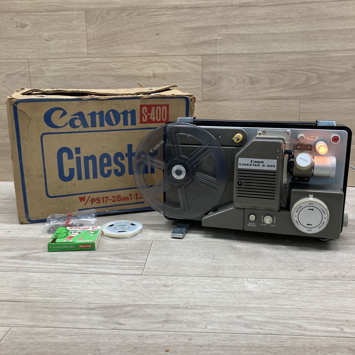 Yahoo!オークション -「8mm 映写機 キヤノン」の落札相場・落札価格