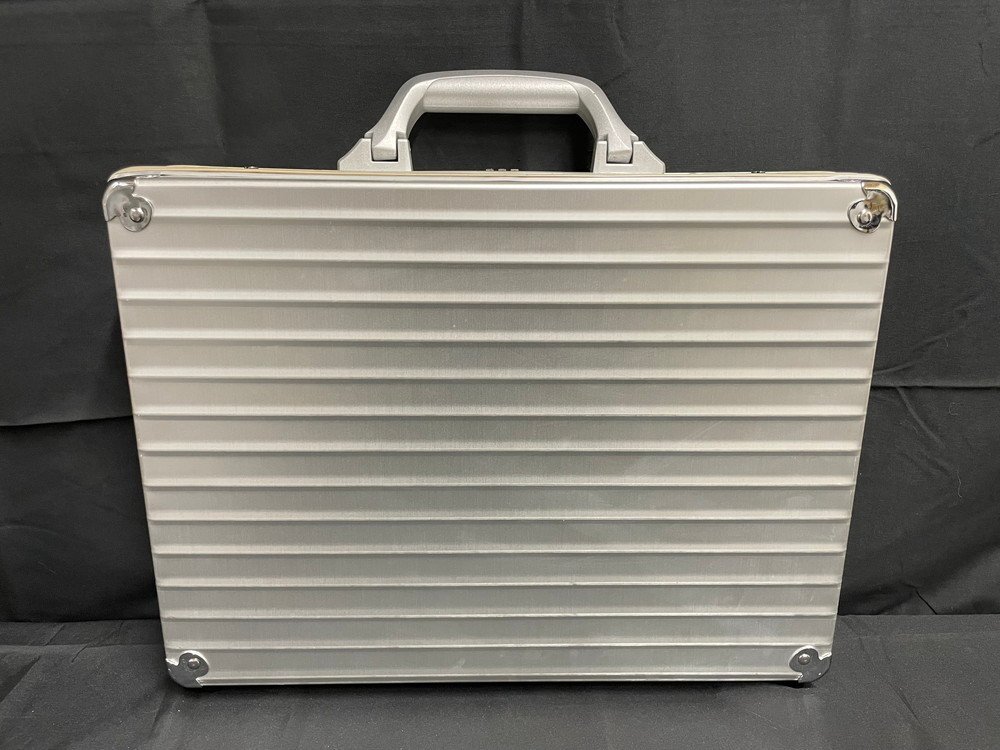 Yahoo!オークション -「rimowa リモワ」(リモワ) (アタッシュケース)の