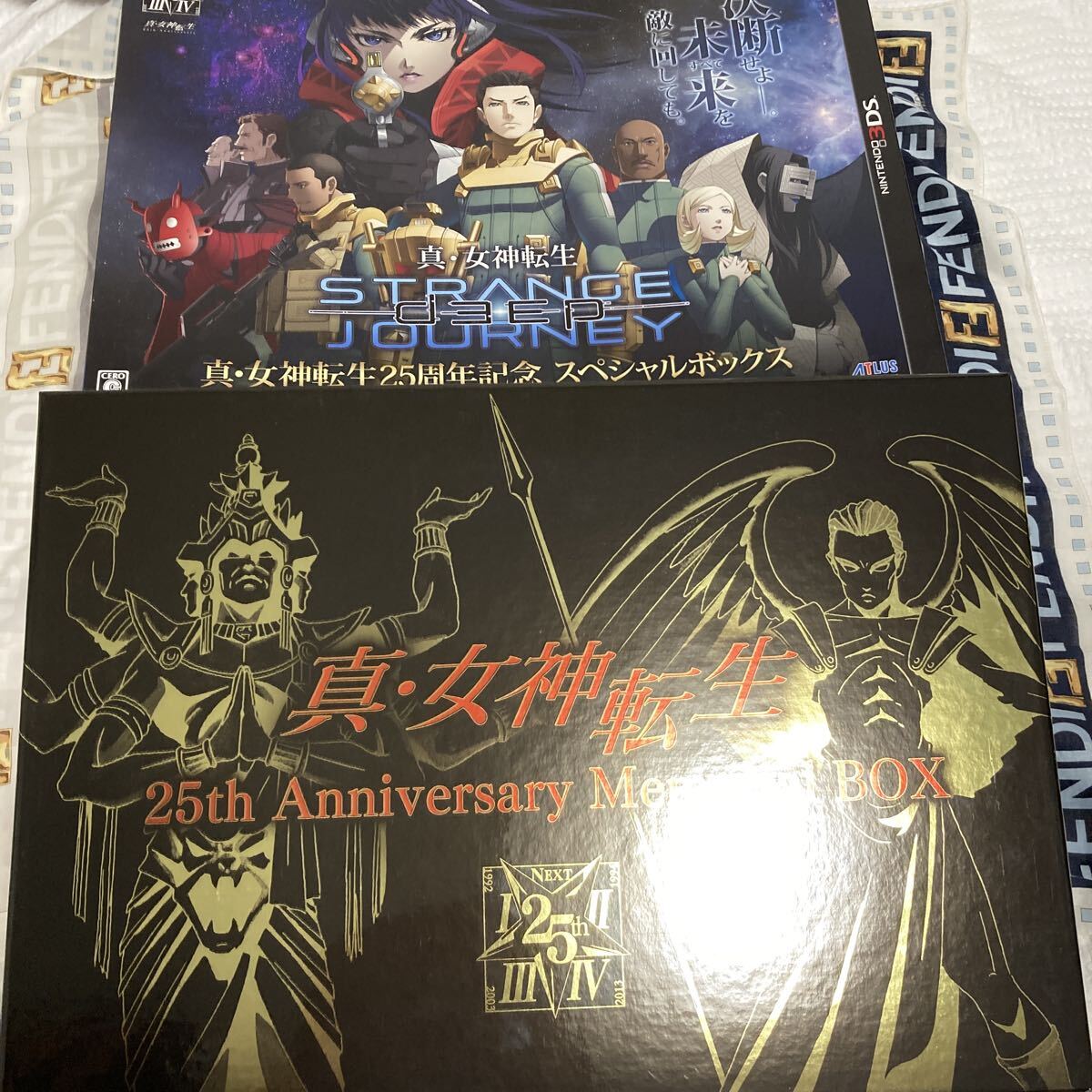 Yahoo!オークション -「真・女神転生 25周年記念スペシャルボックス
