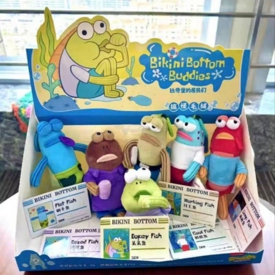 新品 UNIQLO CPFM スポンジボブ パトリック トイ ぬいぐるみ ユニクロ