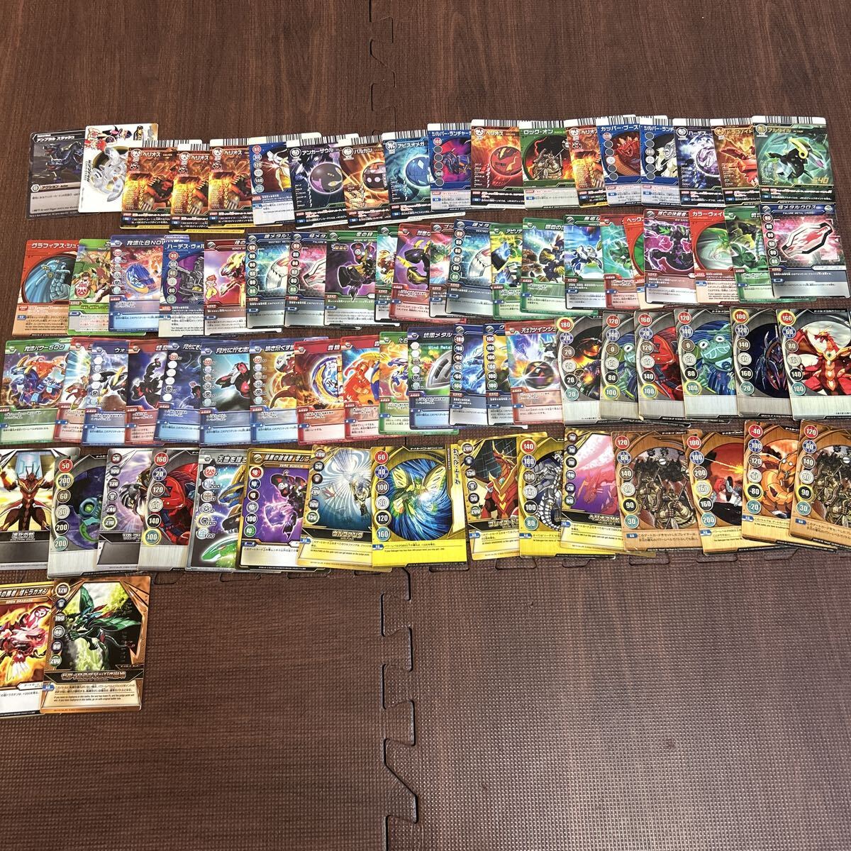 Yahoo!オークション -「爆丸カード」の落札相場・落札価格