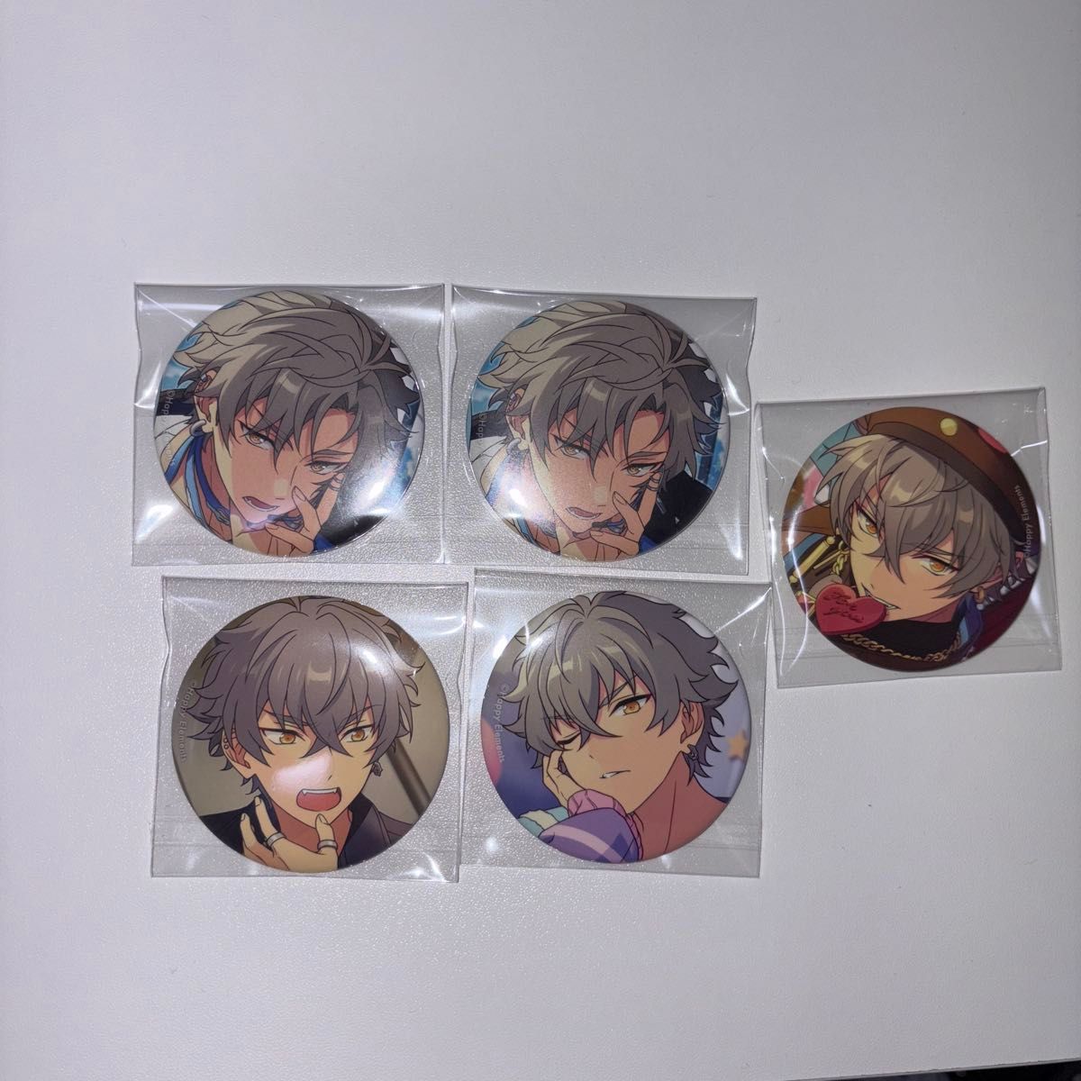 あんスタ 大神晃牙 コレクション 缶バッジ 2025 Oct 2個セット｜Yahoo