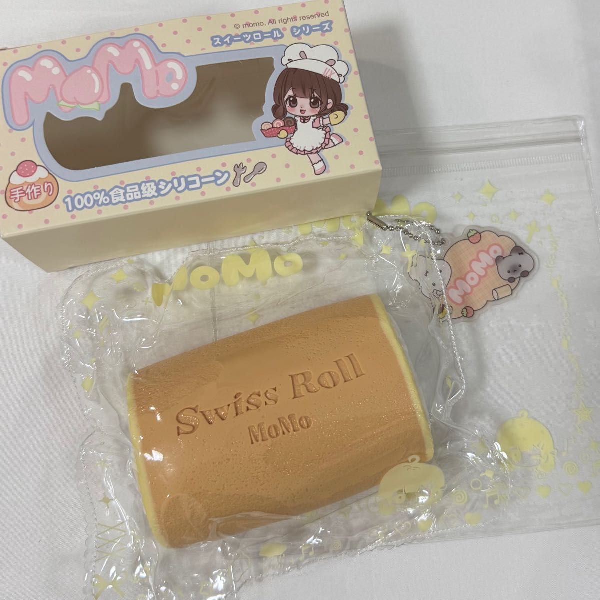 momoのほっこりスクイーズセット｜ミニロールケーキ型4種+マグネット