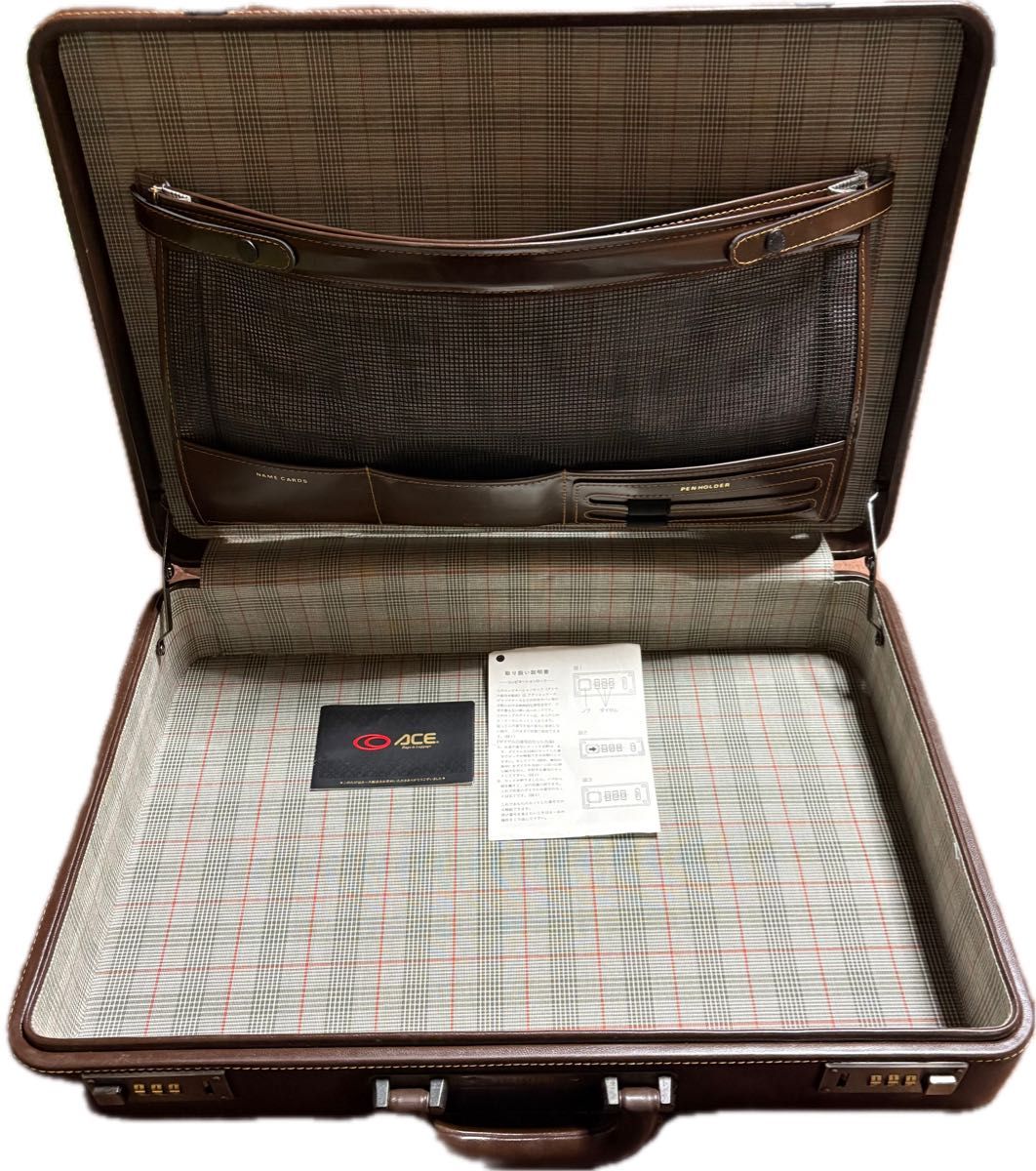 昭和レトロ アタッシュケース ブラック 鍵付き／楽器・エフェクター