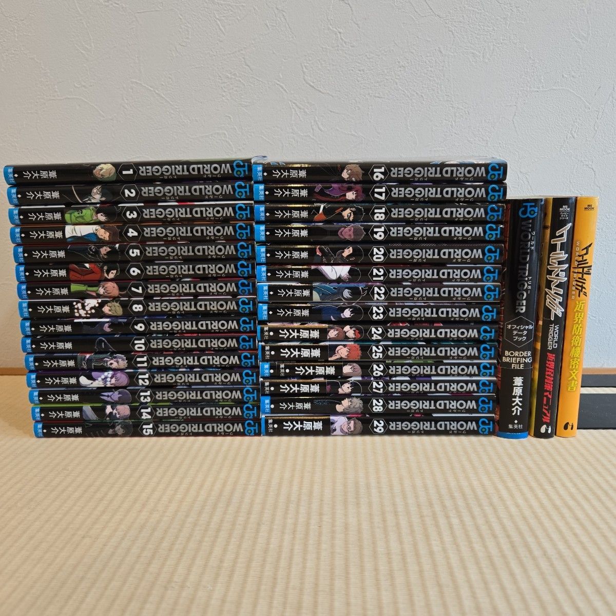 ワールドトリガー 1～28最新刊+オフィシャルデータブック｜Yahoo