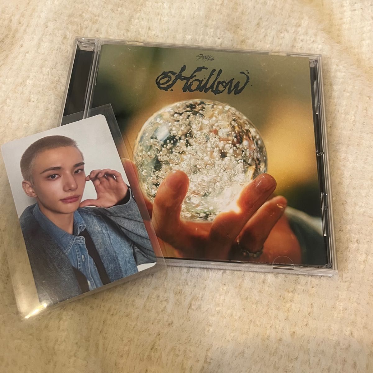 即日発送 シリアル封入 Stray Kids Hollow（通常盤初回仕様） 新品未