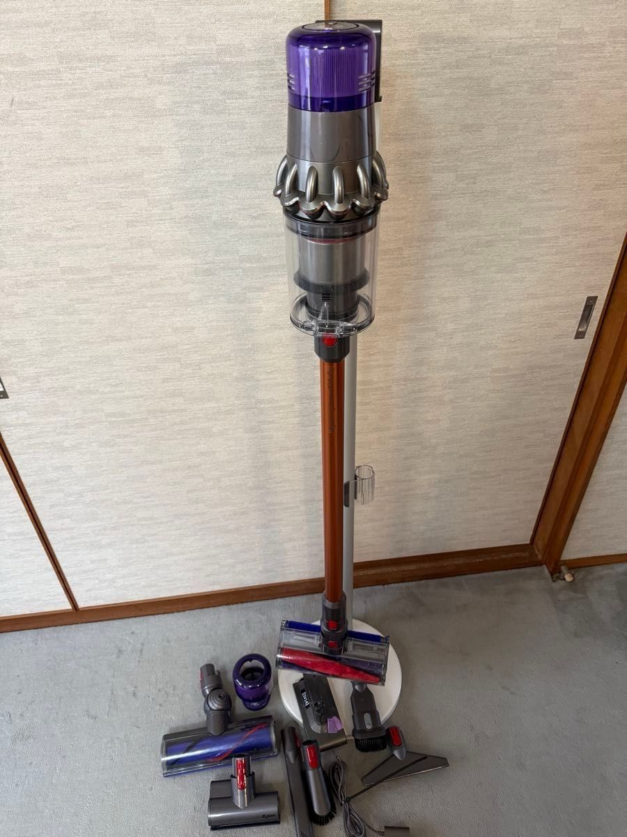 訳あり Dyson V11 fluffy スタンドセット｜Yahoo!フリマ（旧PayPayフリマ）