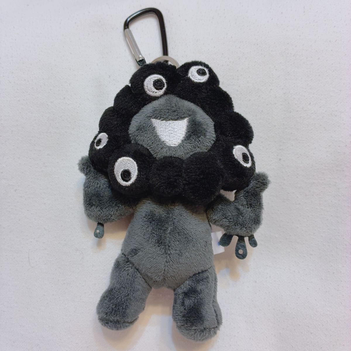 黒ミャクミャク 万博 カラビナ付マスコット 立ち 座り 2個セット