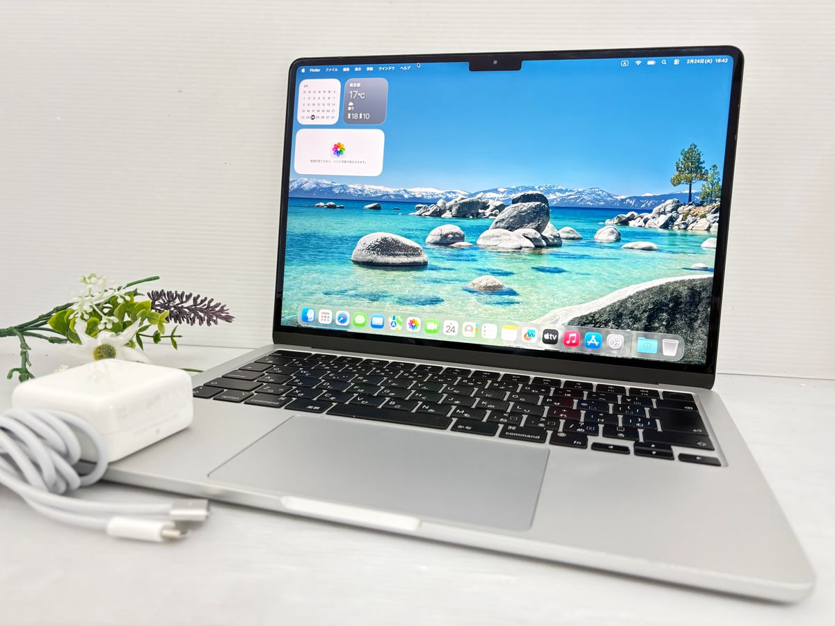 MacBook Air 13 6 MLY23J/A シルバー フィルム付 極美品｜Yahoo!フリマ