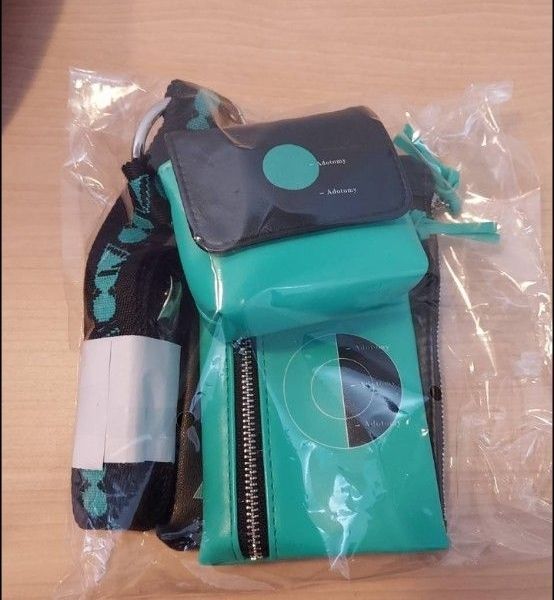 Ado Adotomy 会場限定ストラップポーチ 東京｜Yahoo!フリマ（旧PayPay