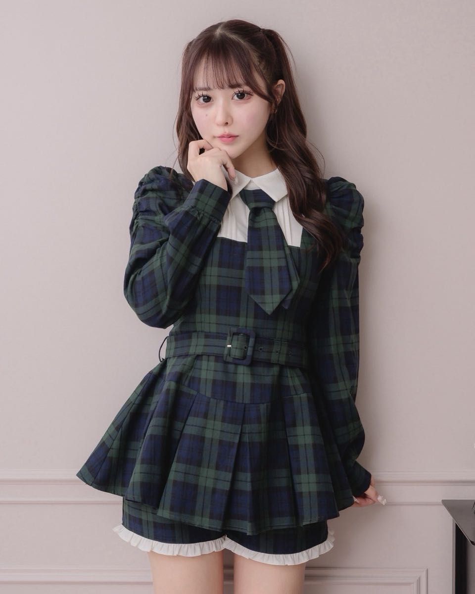 pium ネクタイ付きプリーツセットアップ ピウム ぴうむ グレー