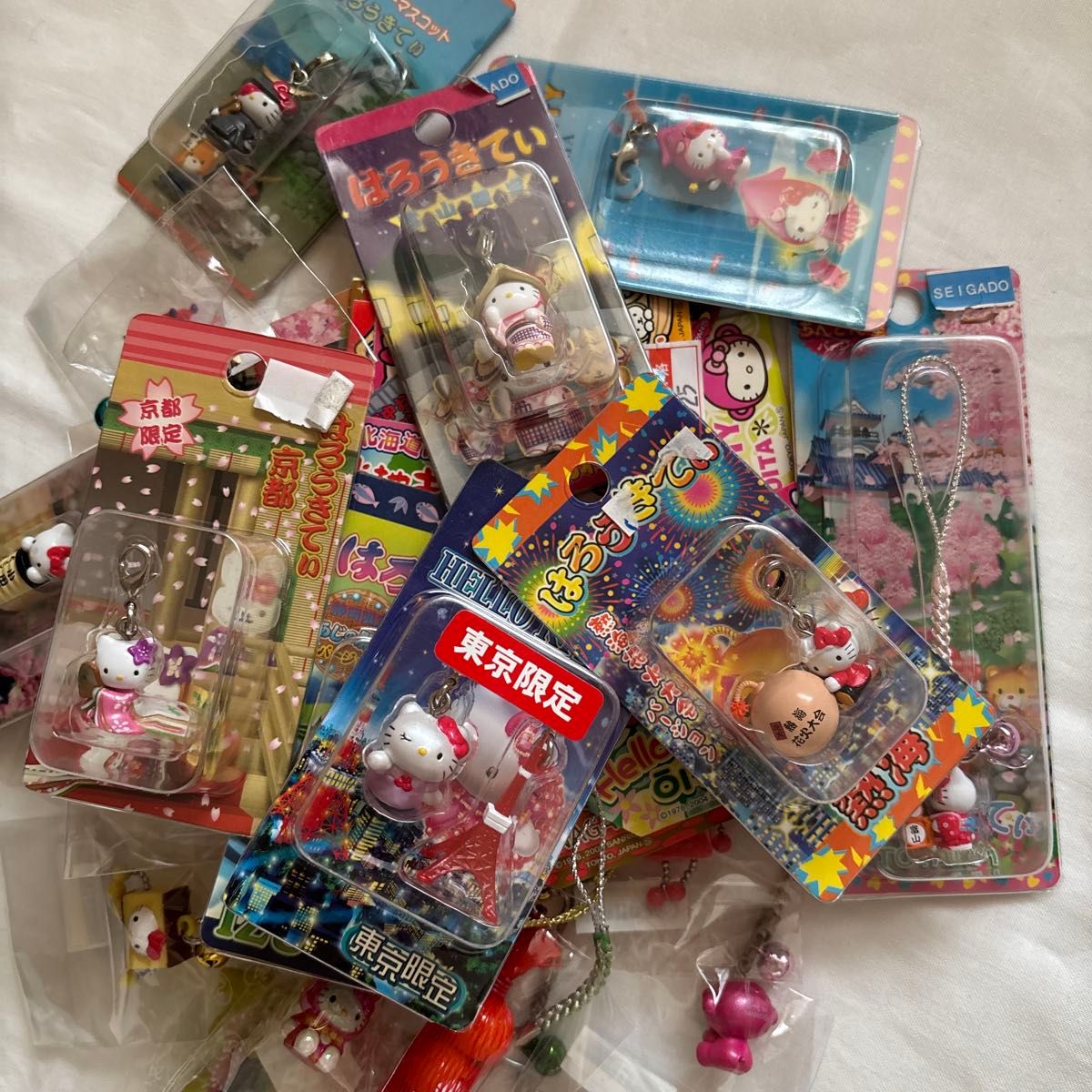 ご当地キティ】廃盤 レア 224個 まとめ売り｜Yahoo!フリマ（旧PayPay
