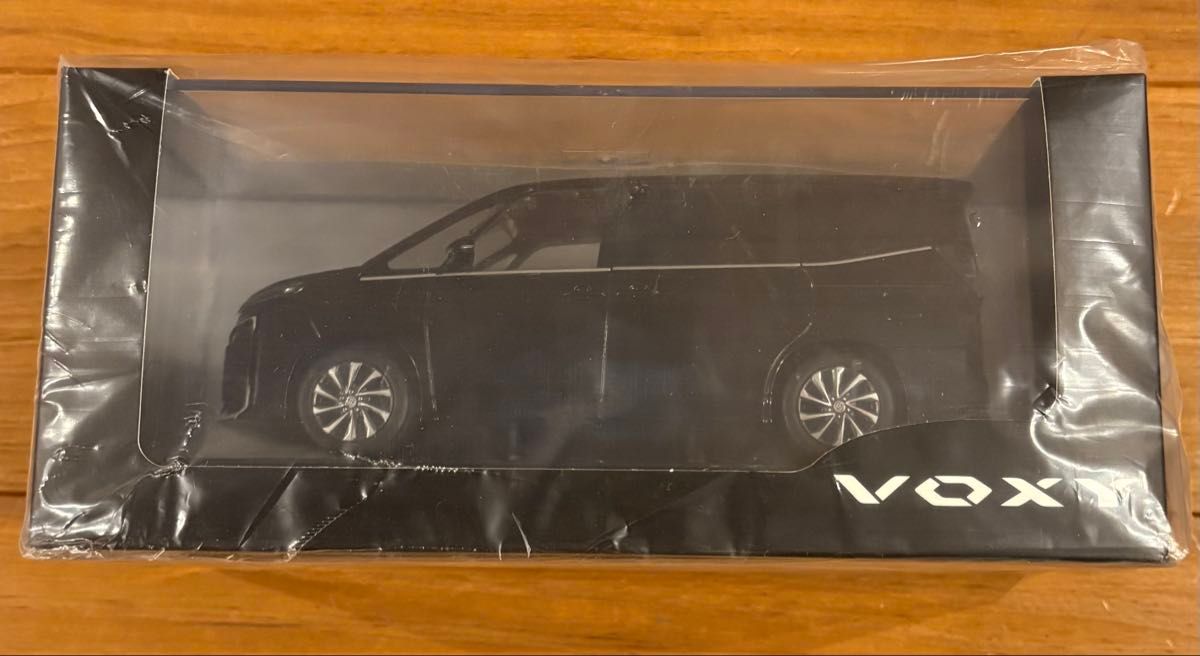 トヨタ ヴォクシー VOXY 80系 非売品 ミニカー 1/30 黒 ブラック