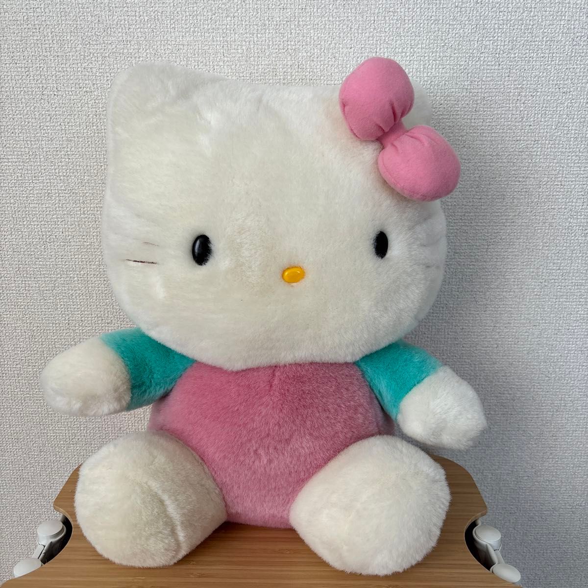 ハローキティ ぬいぐるみ ピンク オーバーオール 水色 リボン｜Yahoo