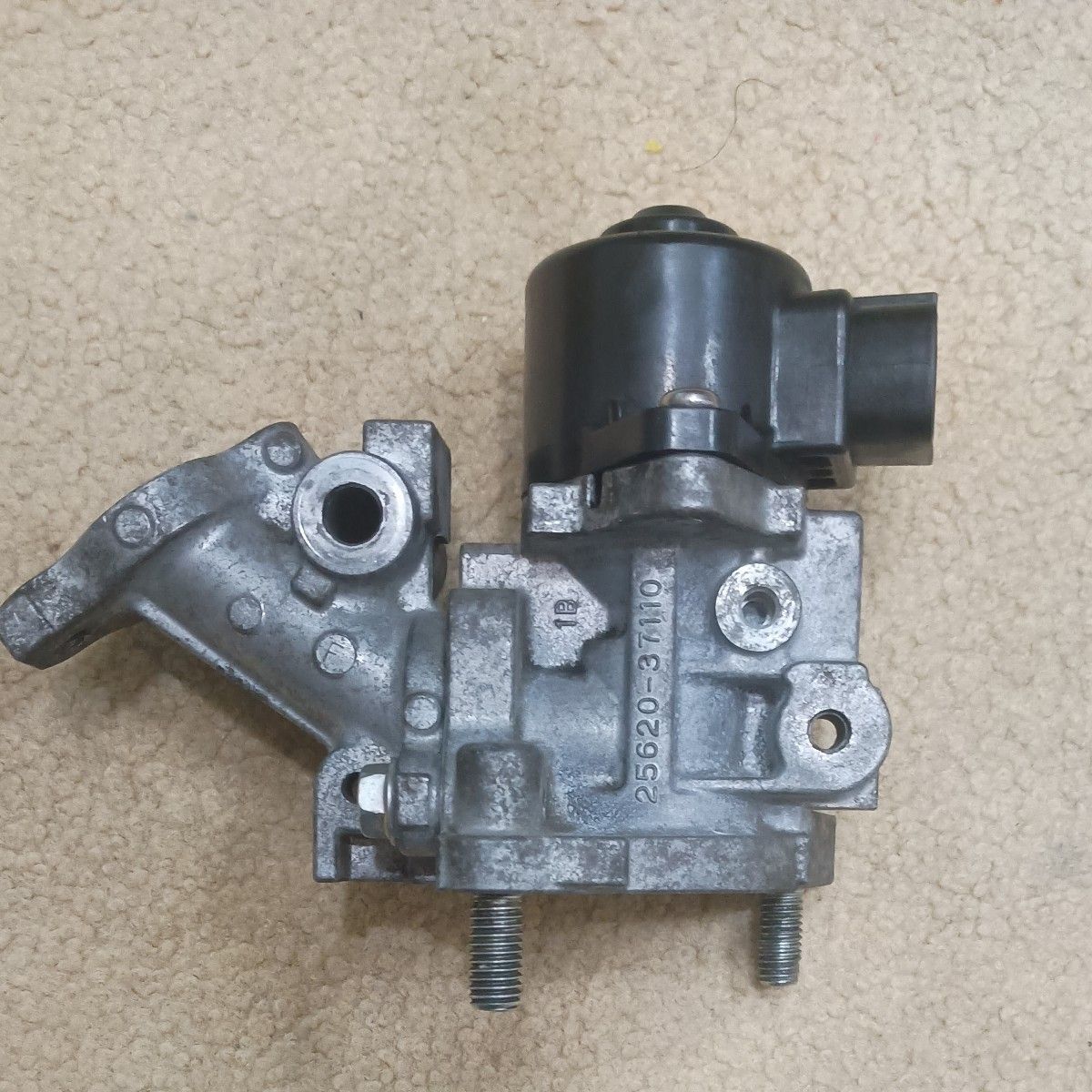 再出品 日野17プロフィア A09C用 EGRバルブ 新品未使用品｜Yahoo