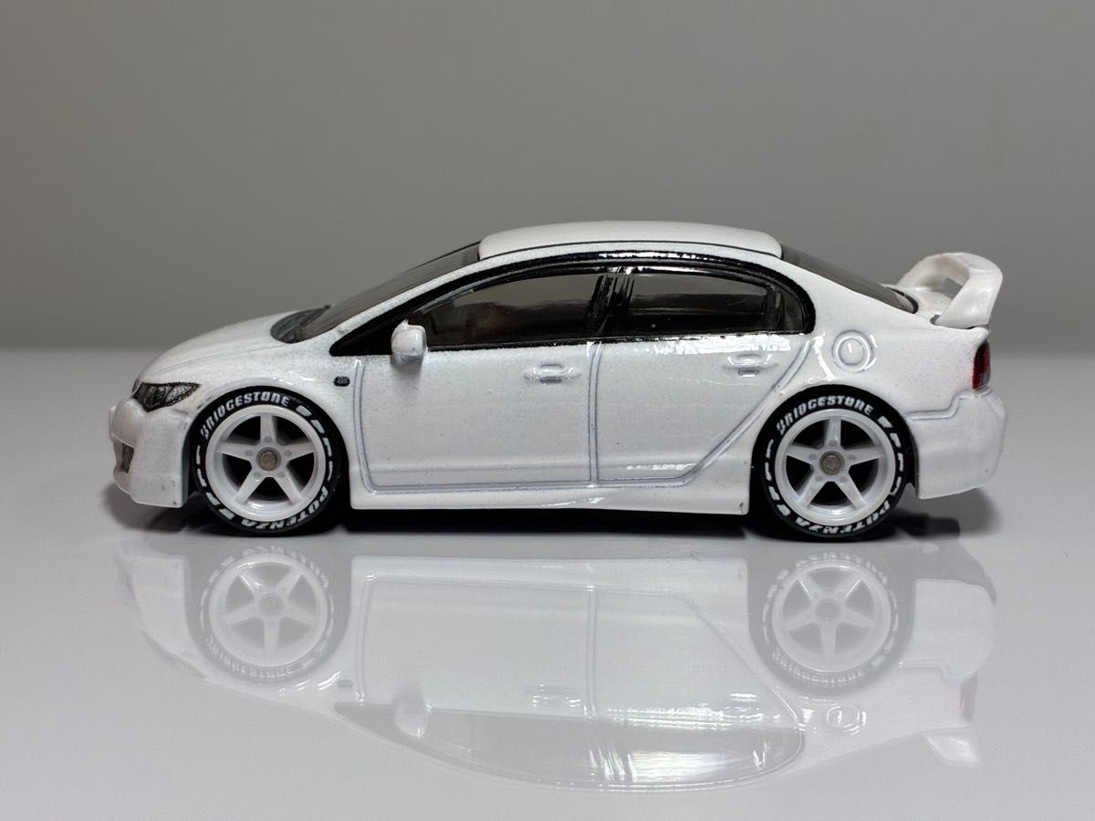 トミカ改造 トヨタハイエース バニング フルエアロ ケース付き｜Yahoo