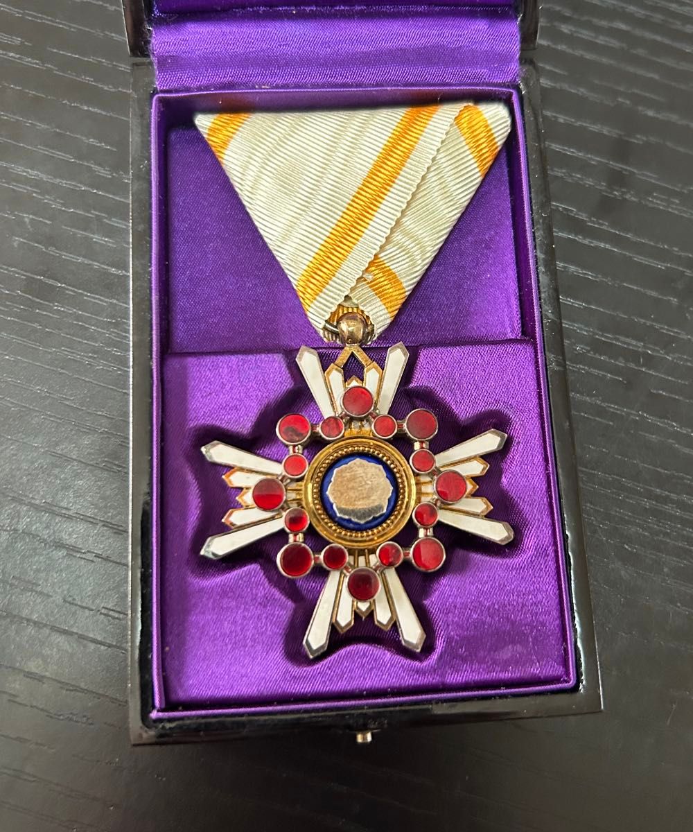 希少品 極美品 】旭日双光章（勲五等旭日双光章）制度改正後タイプ 完