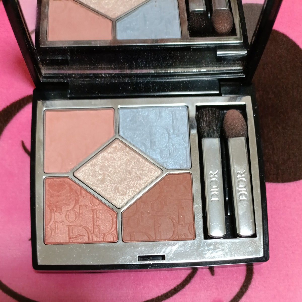 新品 Dior ディオールショウ サンク クルール ＜アイシャドウ＞ 645