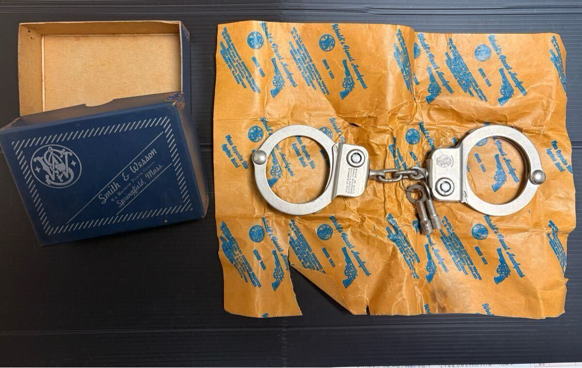 Yahoo!オークション -「手錠」の落札相場・落札価格