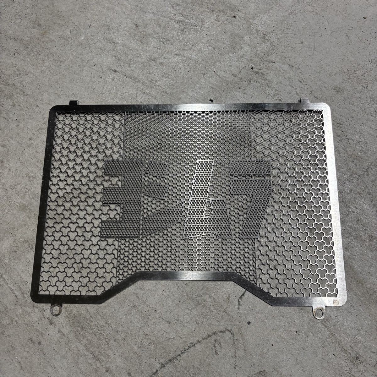 Yahoo!オークション -「ラジエターコアガード zrx1100」の落札相場