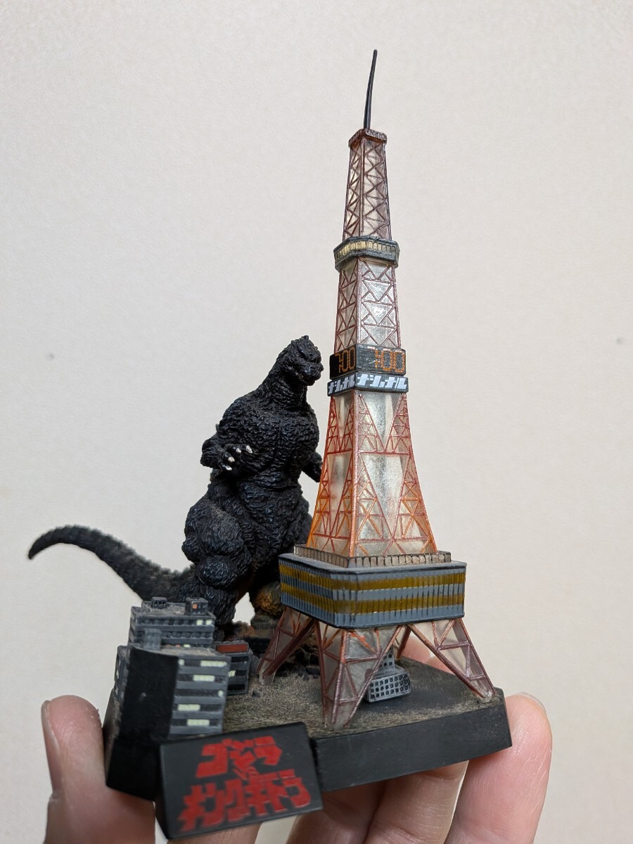 Yahoo!オークション -「ゴジラ全集 キングギドラ」(フィギュア) の落札