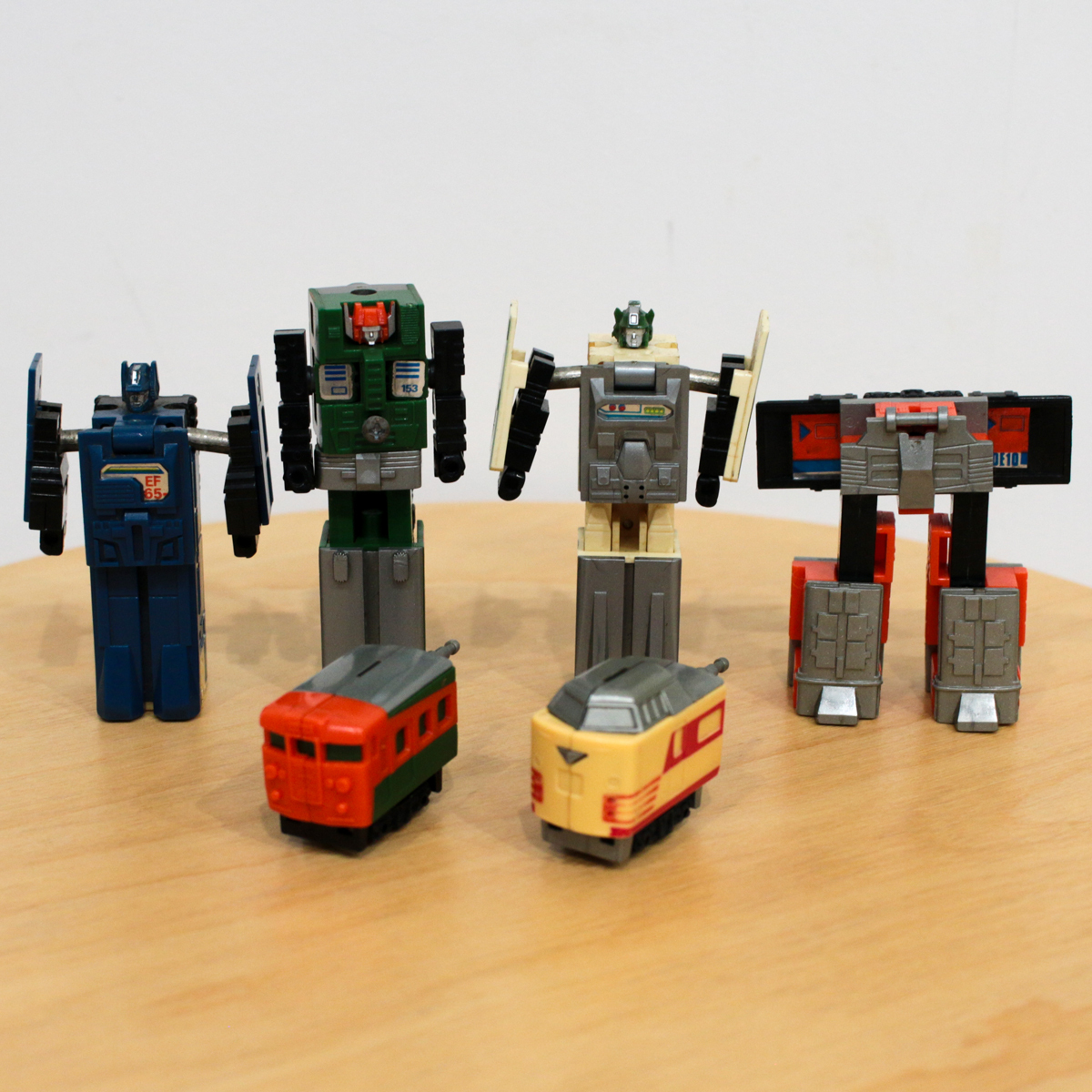 Yahoo!オークション - ダイアクロン トレインロボ 6体編成 DXセット タ