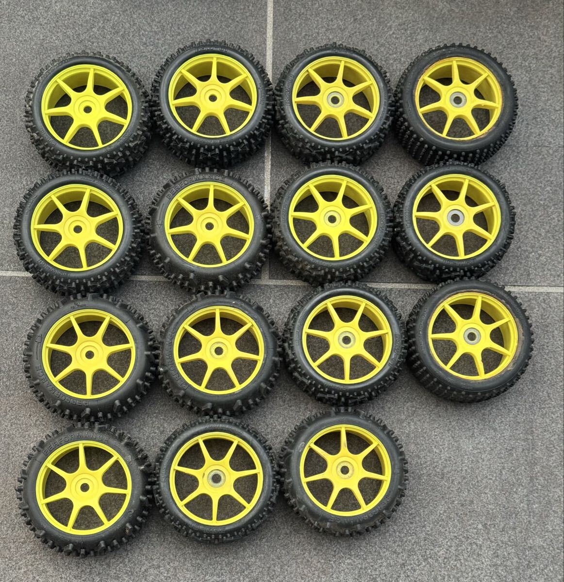 Yahoo!オークション -「京商 インファーノ」(タイヤ) (パーツ)の落札