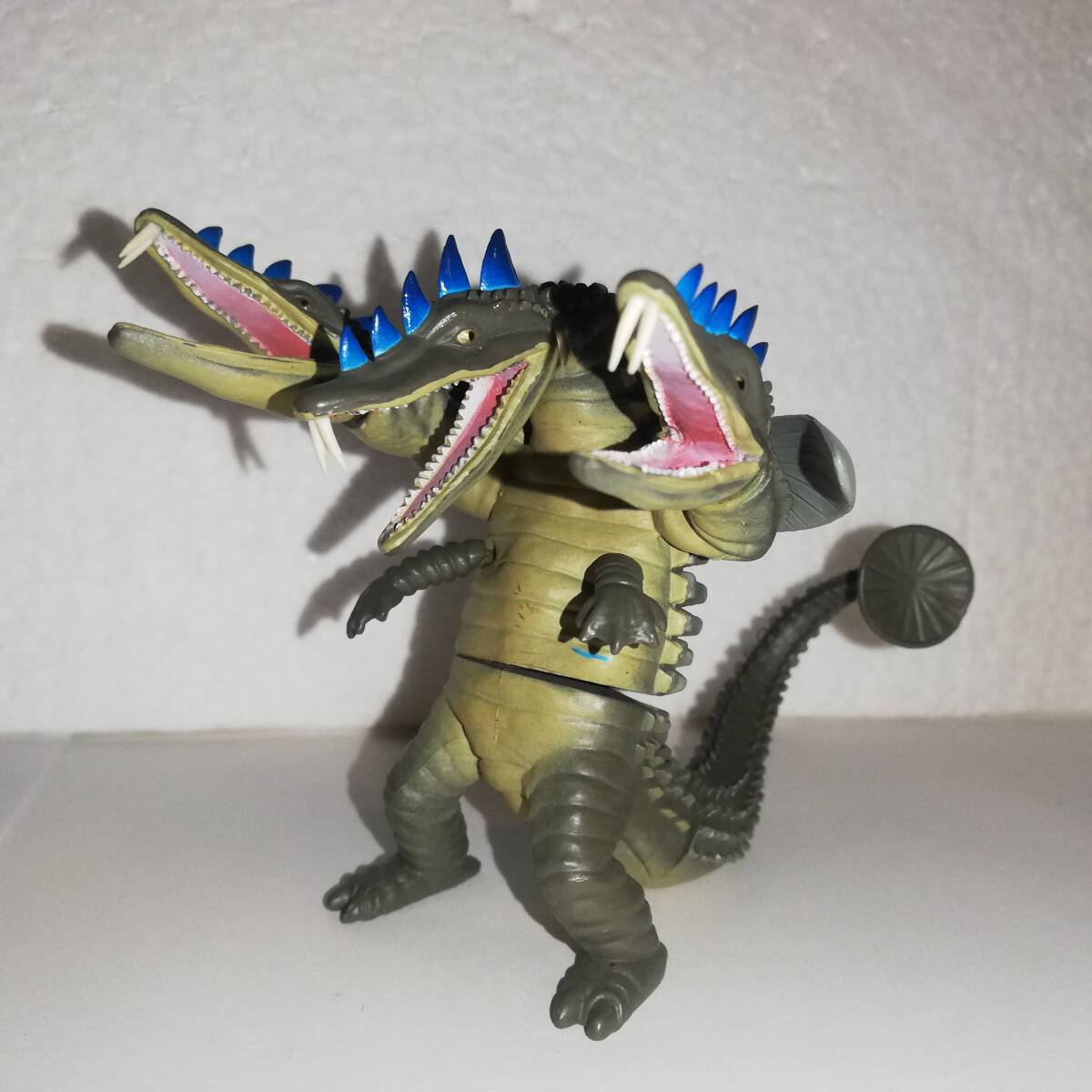 Yahoo!オークション -「三つ首竜」の落札相場・落札価格