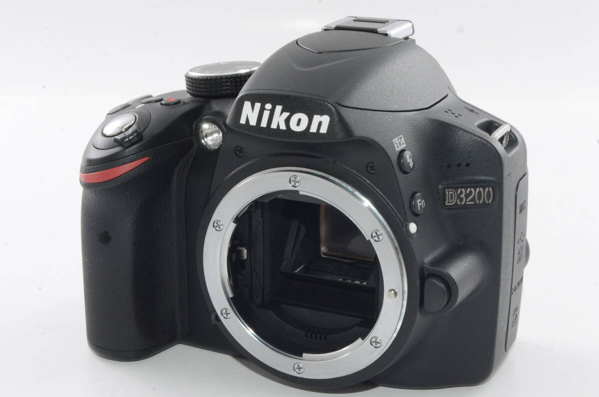 ニコン D3200 ボディ オークション比較 - 価格.com