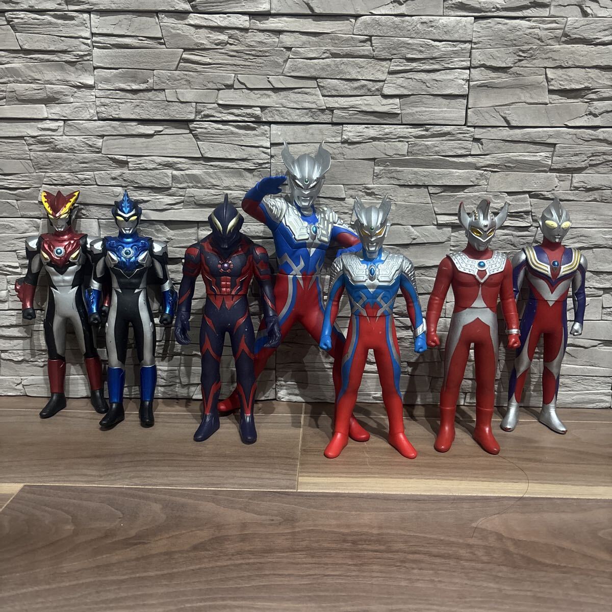 Yahoo!オークション -「ウルトラマン ビッグソフビ」(フィギュア) の