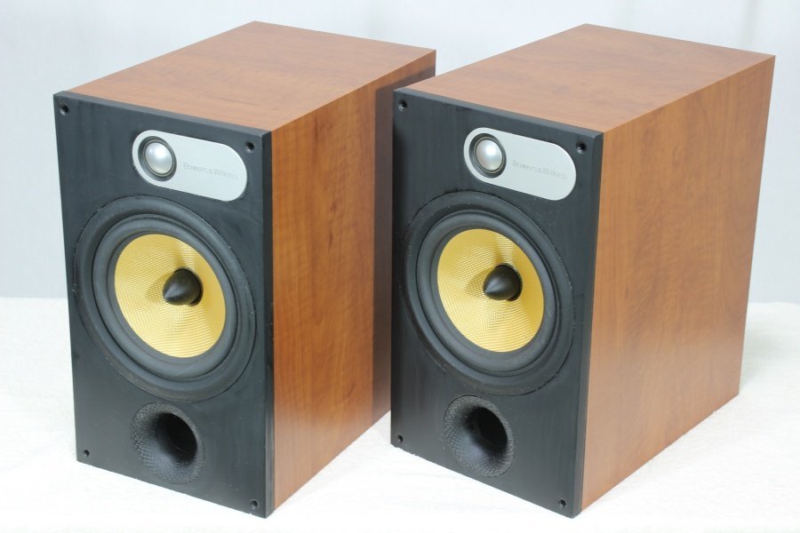 Yahoo!オークション -「685」(B&W) (一般)の落札相場・落札価格