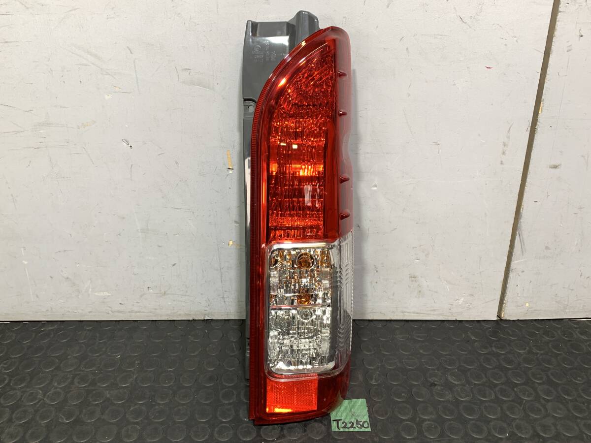 2026年最新】Yahoo!オークション -ハイエース 新車外し テールの中古品