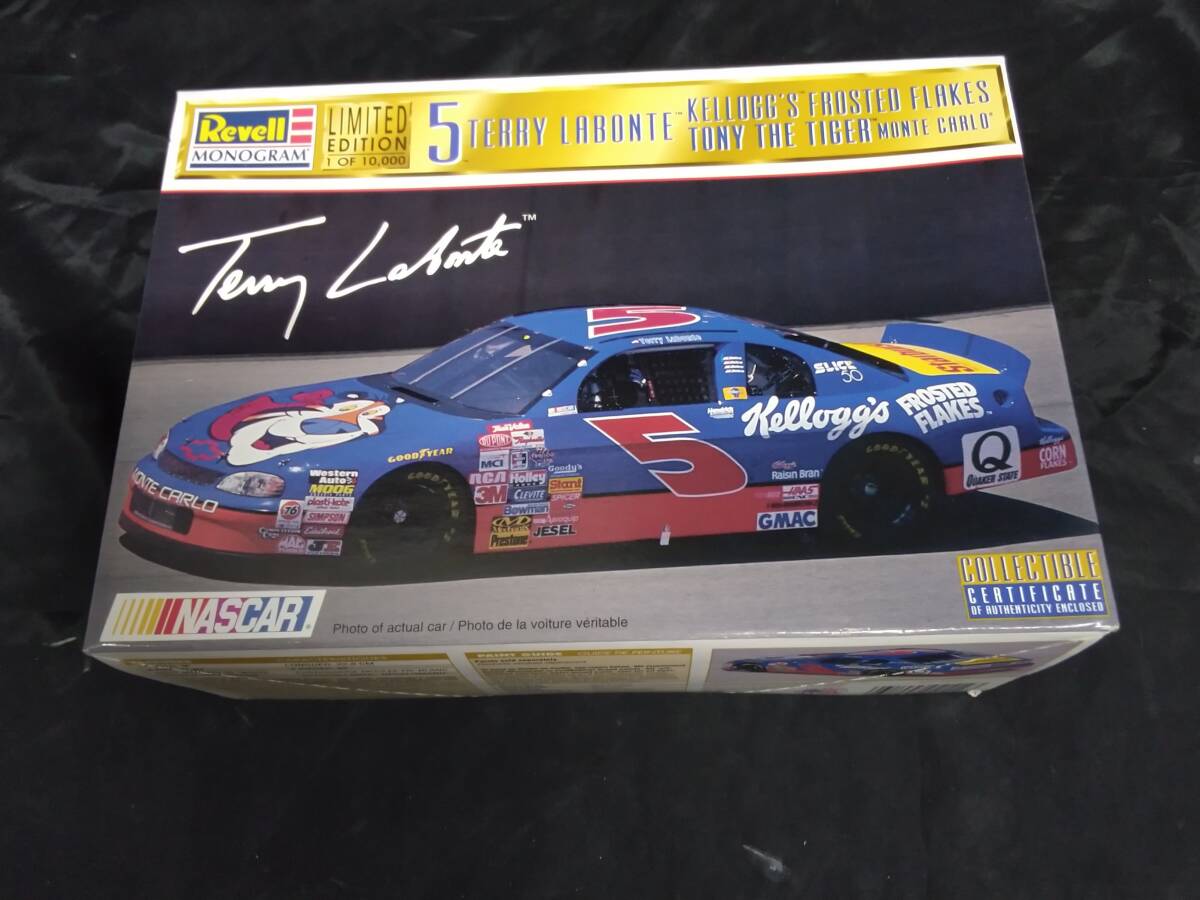 Yahoo!オークション -「nascar 1／24」(自動車) (プラモデル)の落札