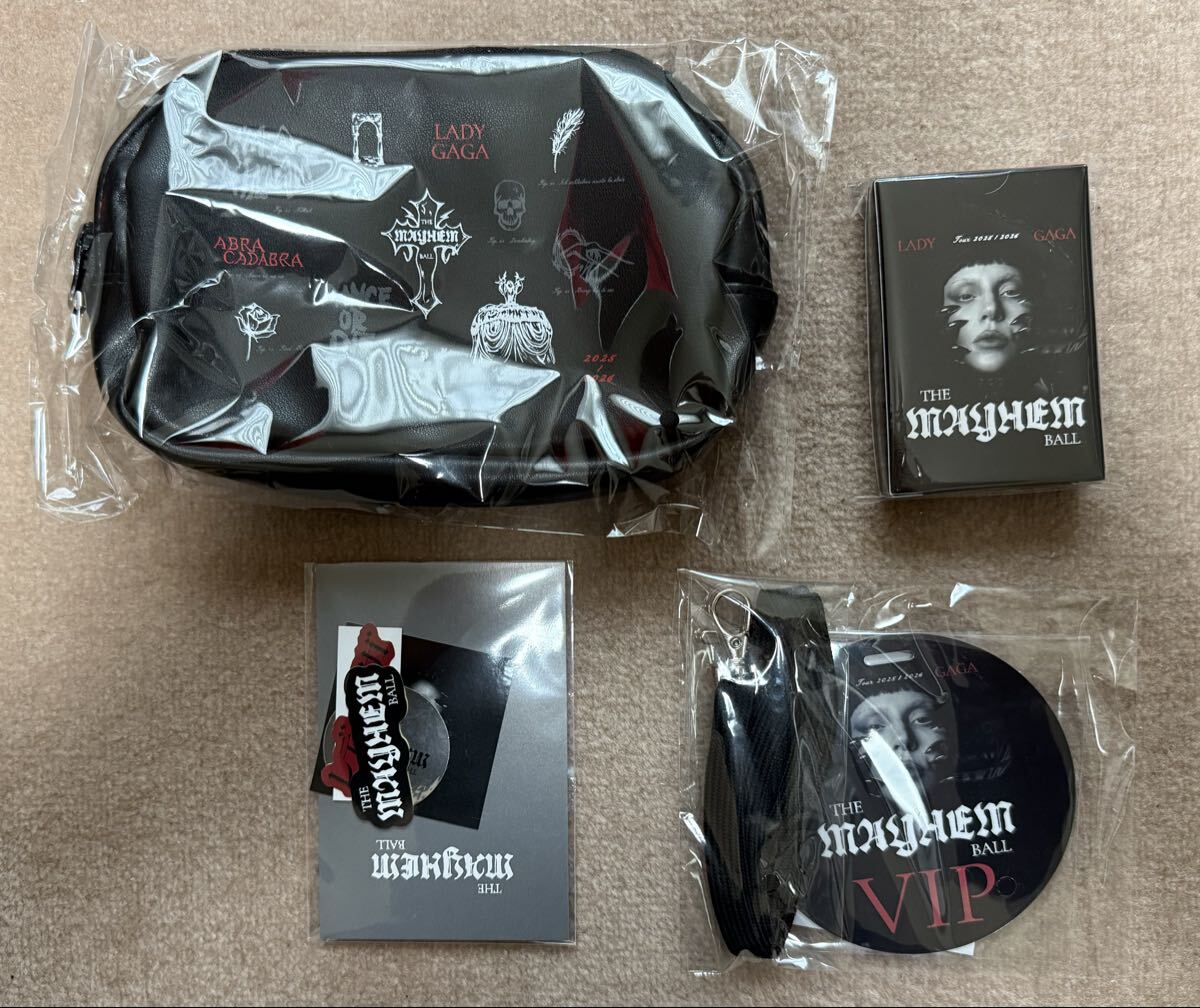 Yahoo!オークション -「レディーガガ」の落札相場・落札価格