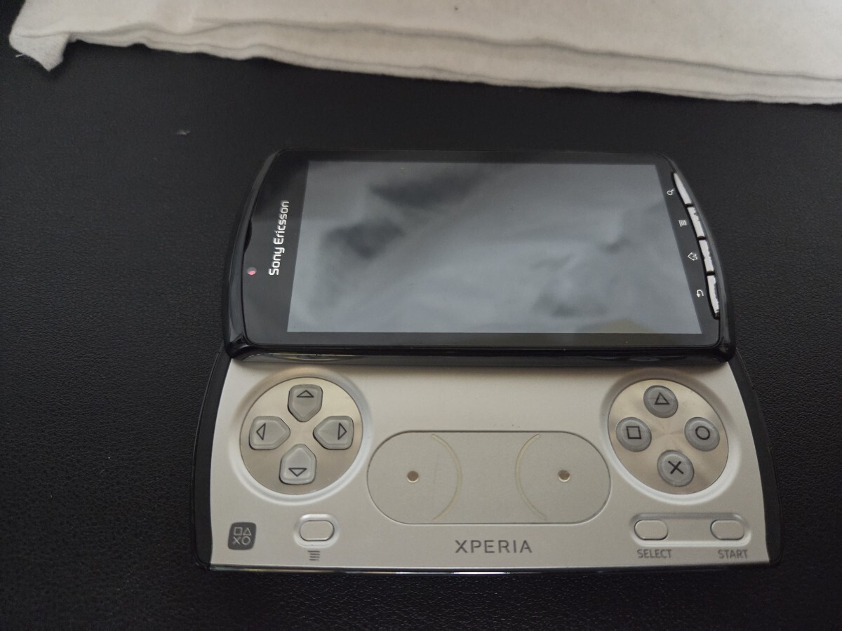 Yahoo!オークション -「xperia play」の落札相場・落札価格