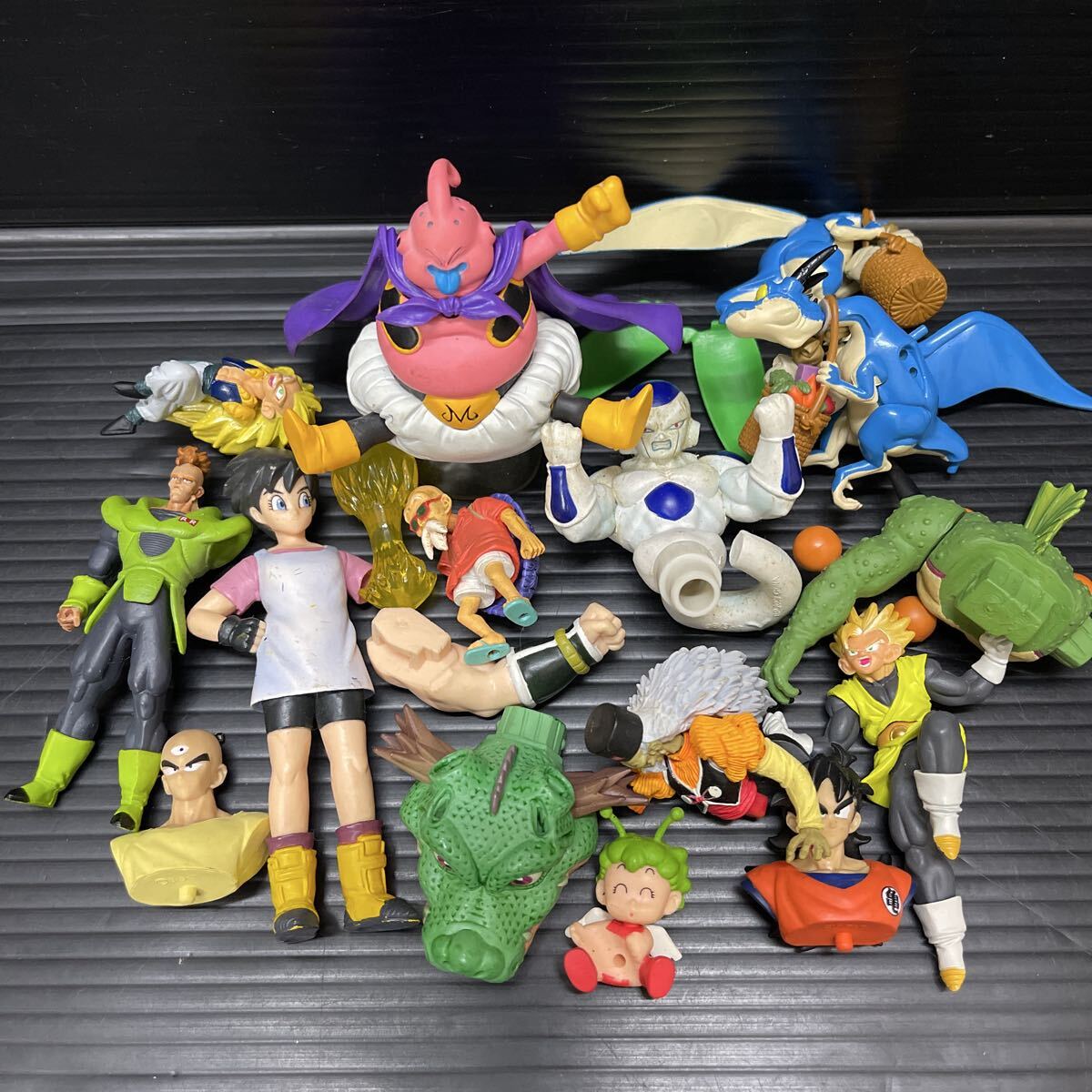 Yahoo!オークション -「ドラゴンボール ミニフィギュア」の落札相場
