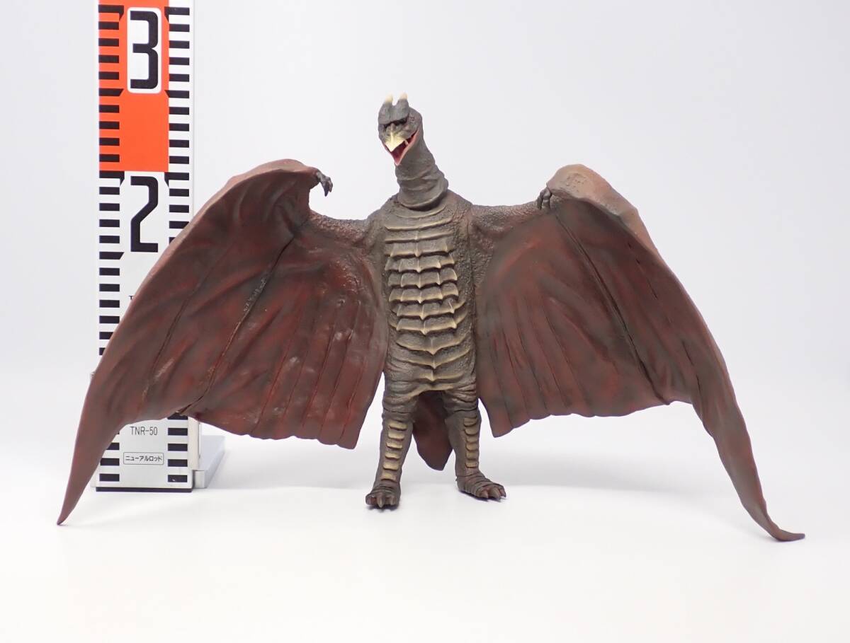 Yahoo!オークション -「東宝大怪獣シリーズ ラドン」(フィギュア) の