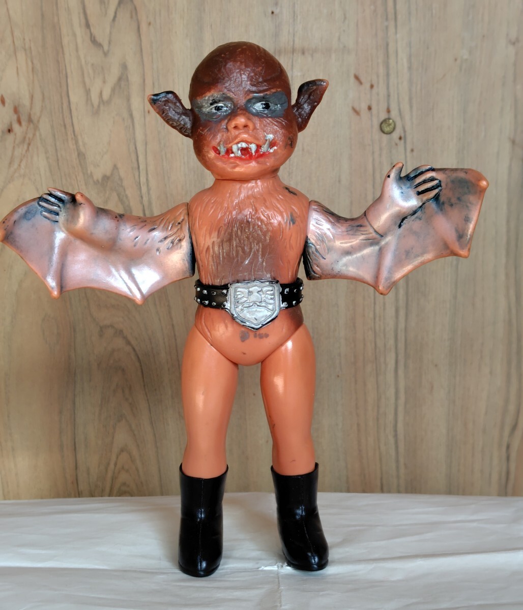 Yahoo!オークション -「コウモリ男」(ソフビ) (ビンテージ)の落札相場
