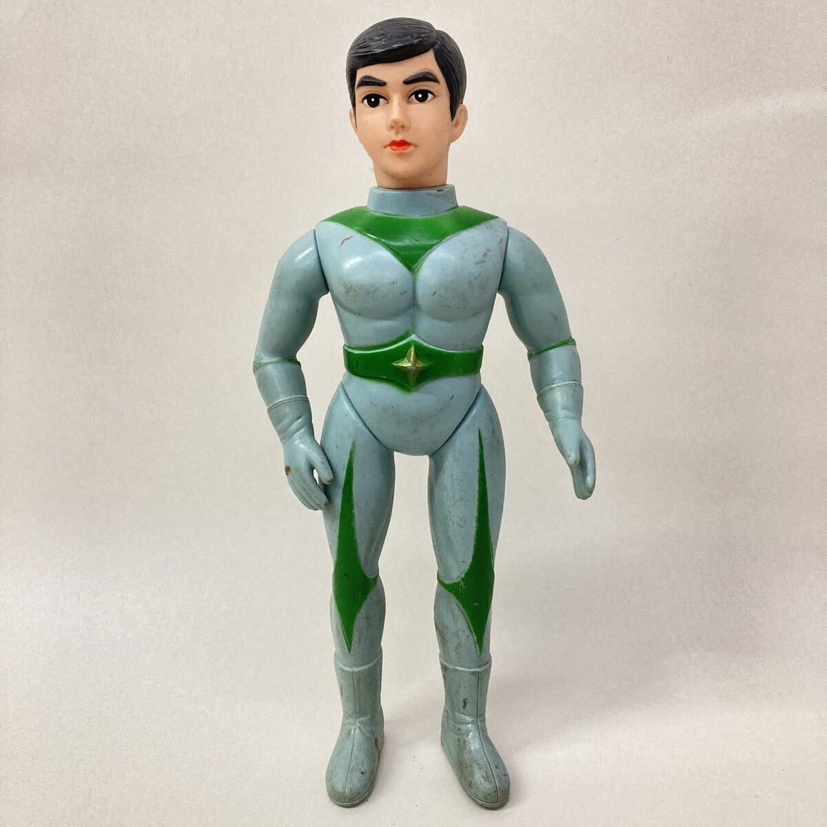 Yahoo!オークション - 初版 ウルトラセブン プラタグ付 1983 バンダイ