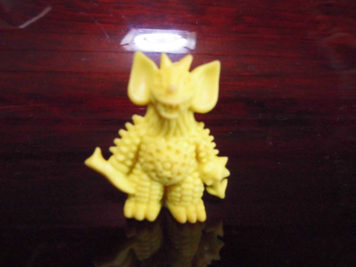 Yahoo!オークション -「怪獣消しゴム タイラント」の落札相場・落札価格